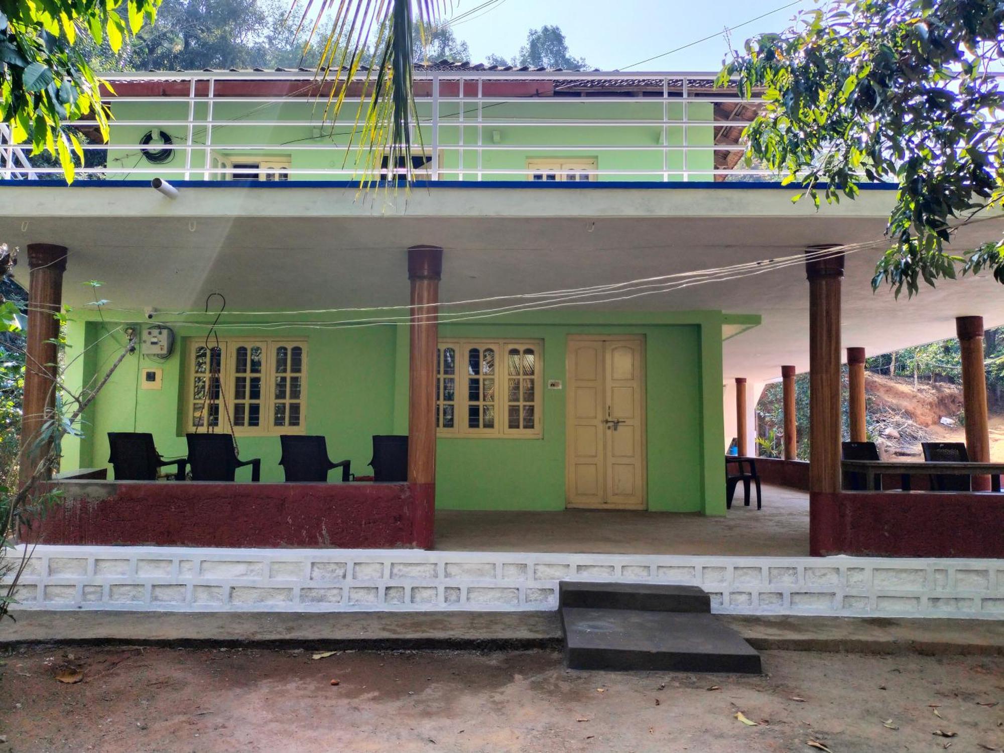 Sambrama Wood House Villa มาดิเครี ภายนอก รูปภาพ