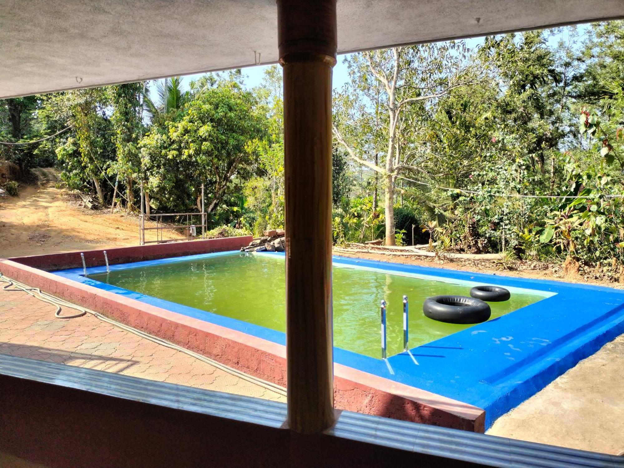 Sambrama Wood House Villa มาดิเครี ภายนอก รูปภาพ