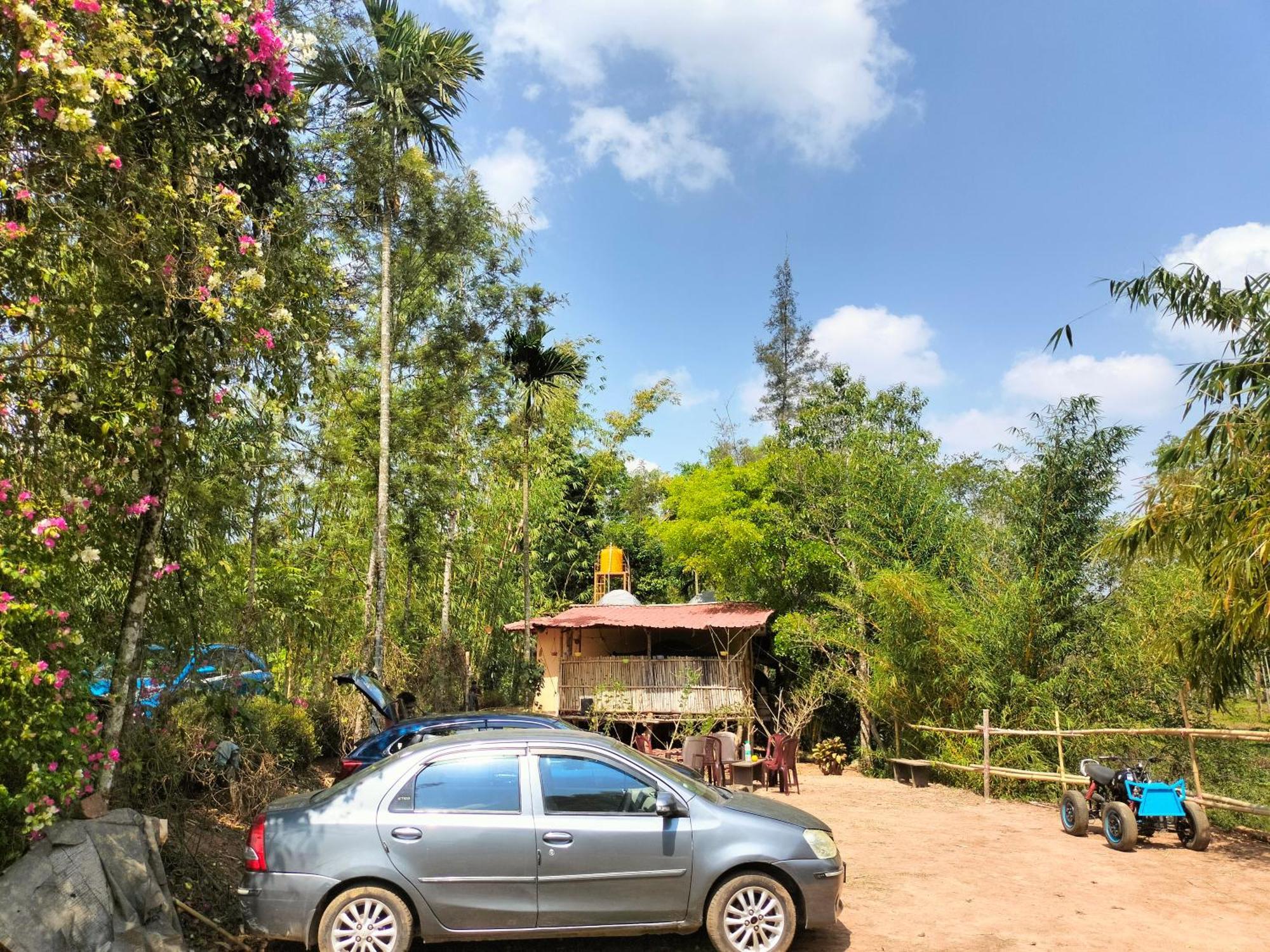 Sambrama Wood House Villa มาดิเครี ภายนอก รูปภาพ
