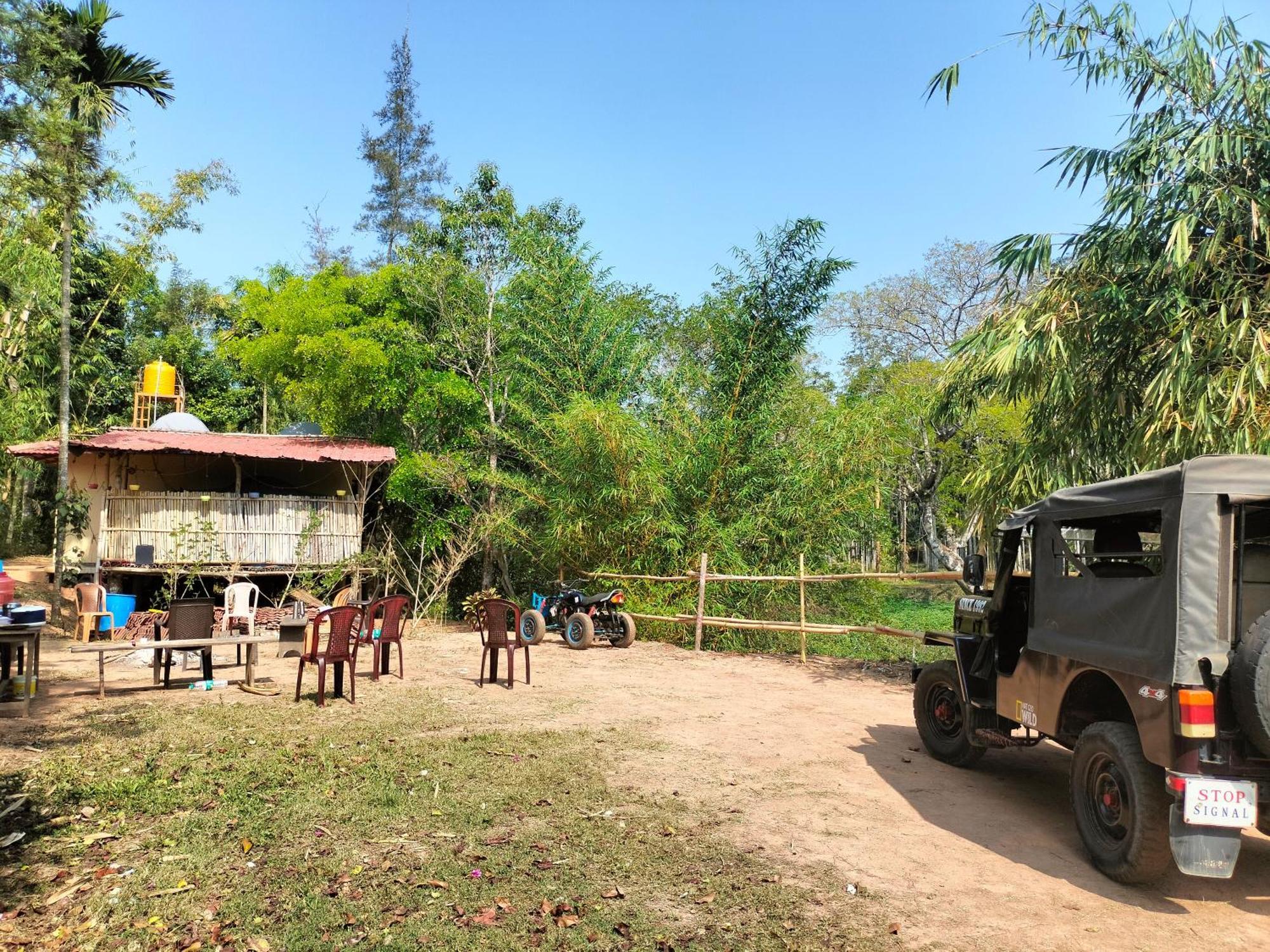 Sambrama Wood House Villa มาดิเครี ภายนอก รูปภาพ