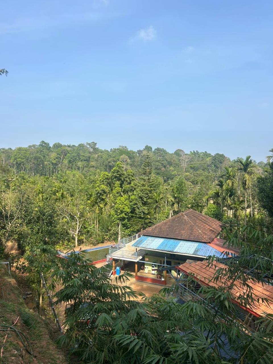 Sambrama Wood House Villa มาดิเครี ภายนอก รูปภาพ